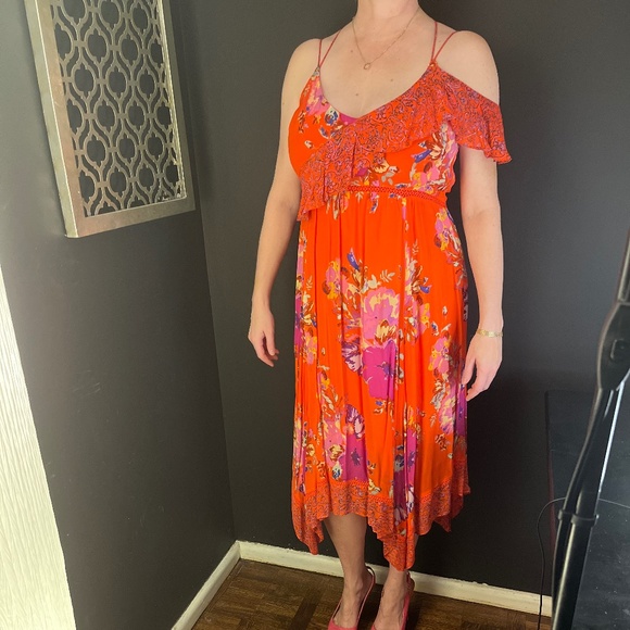 Anthropologie size 12 red floral - Picture 2 of 7